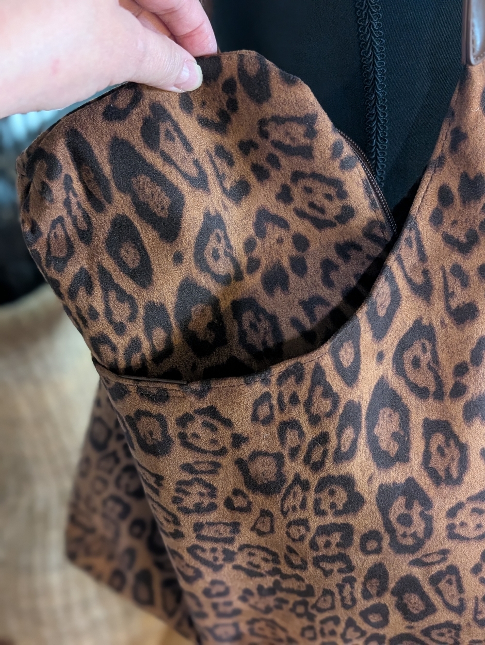 Leopard Print Hobo Bag & Matching Makeup Pouch Animal Print Shoulder Purse - Picture 9 of 11